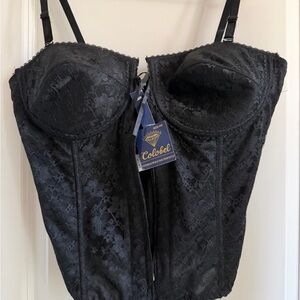 Colobel black lace bustier